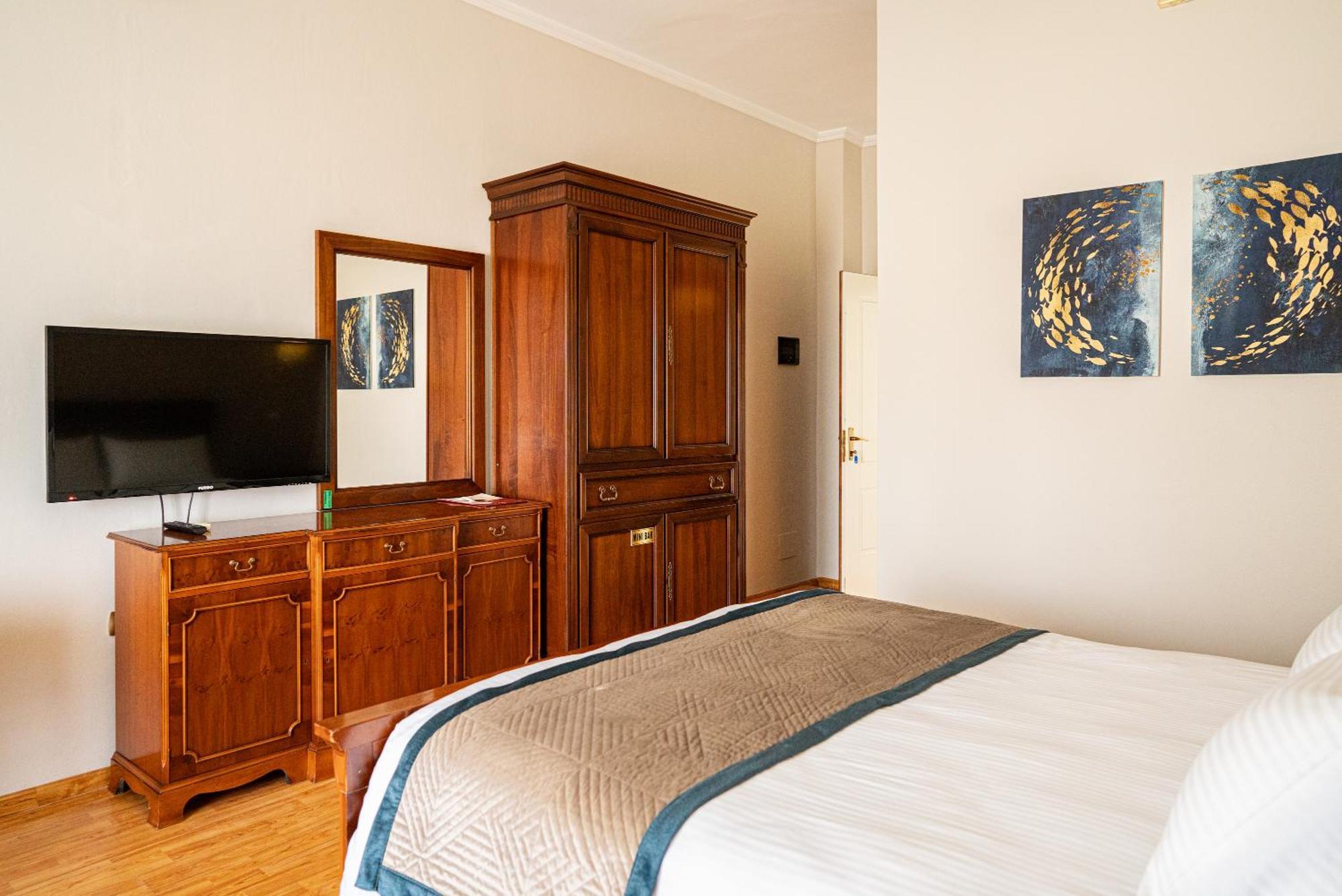 Vila Belvedere Shkallnur Luaran gambar