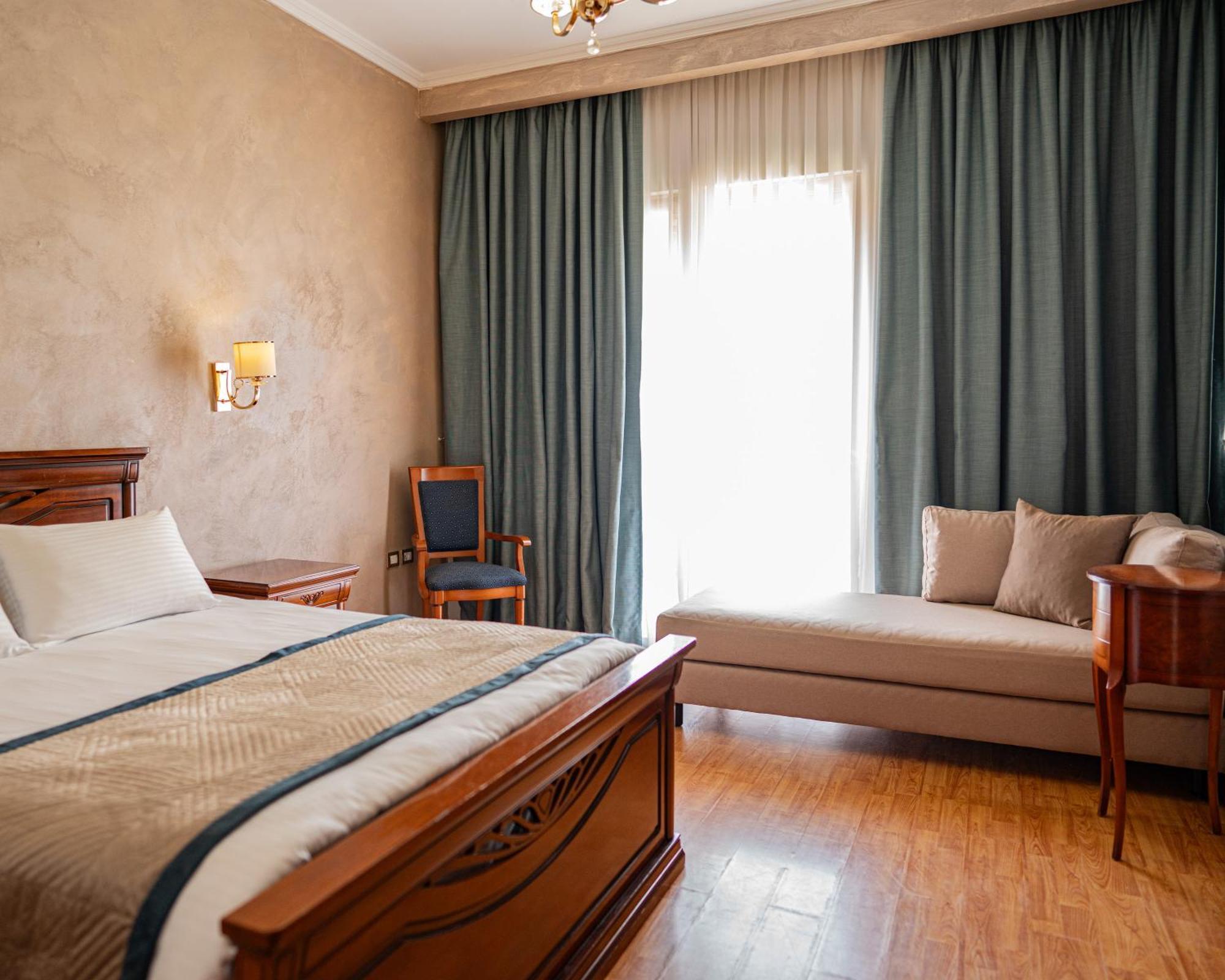 Vila Belvedere Shkallnur Luaran gambar